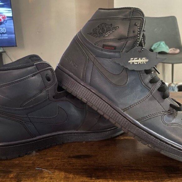 Air Jordan 1 High Zoom "Fearless" sneakers - Picture 2 of 6